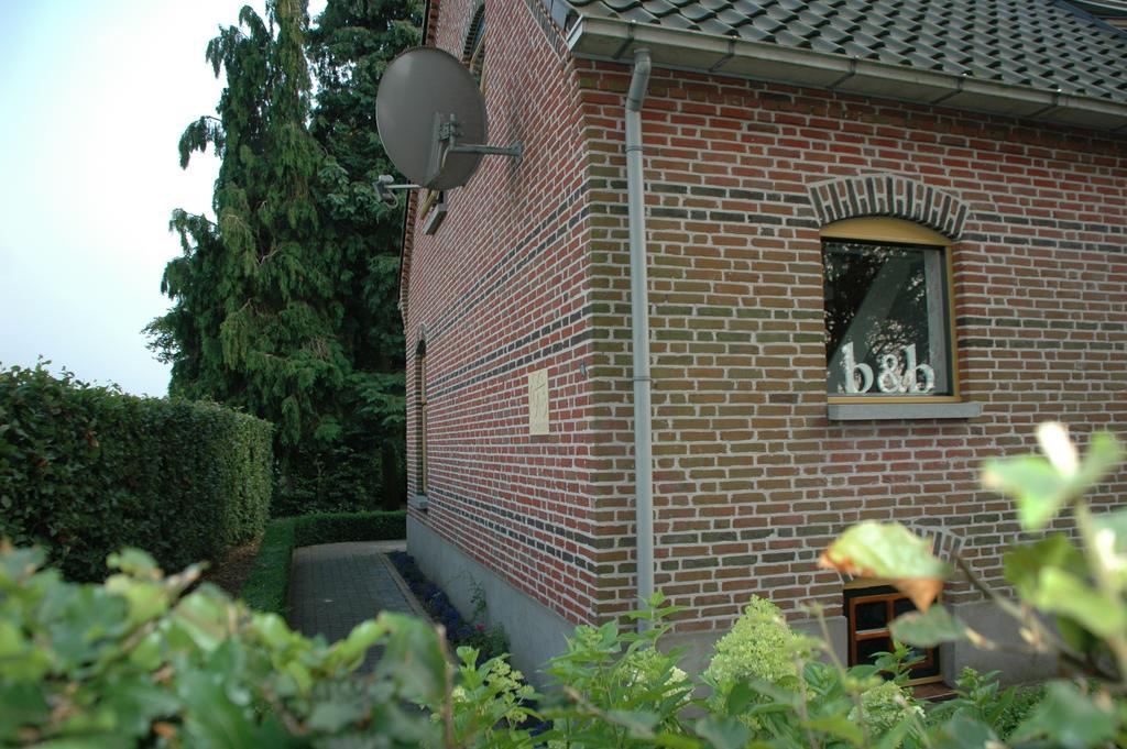 Bed and Breakfast Huize Ouwervelden Wouwsche Plantage Exterior foto